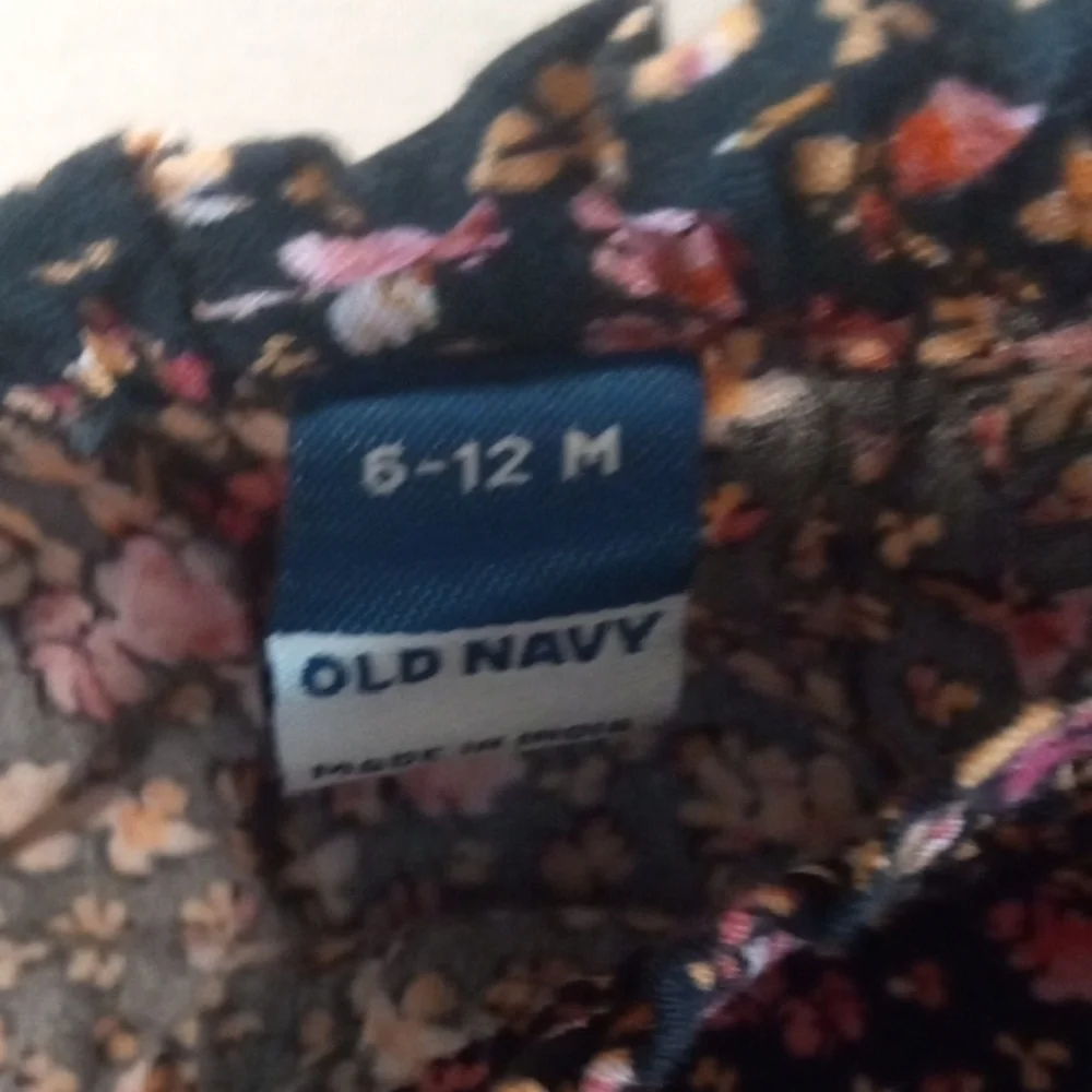 Old Navy Baby Girl Floral Puff Sleeve Top & Bloomer Set 6-12M